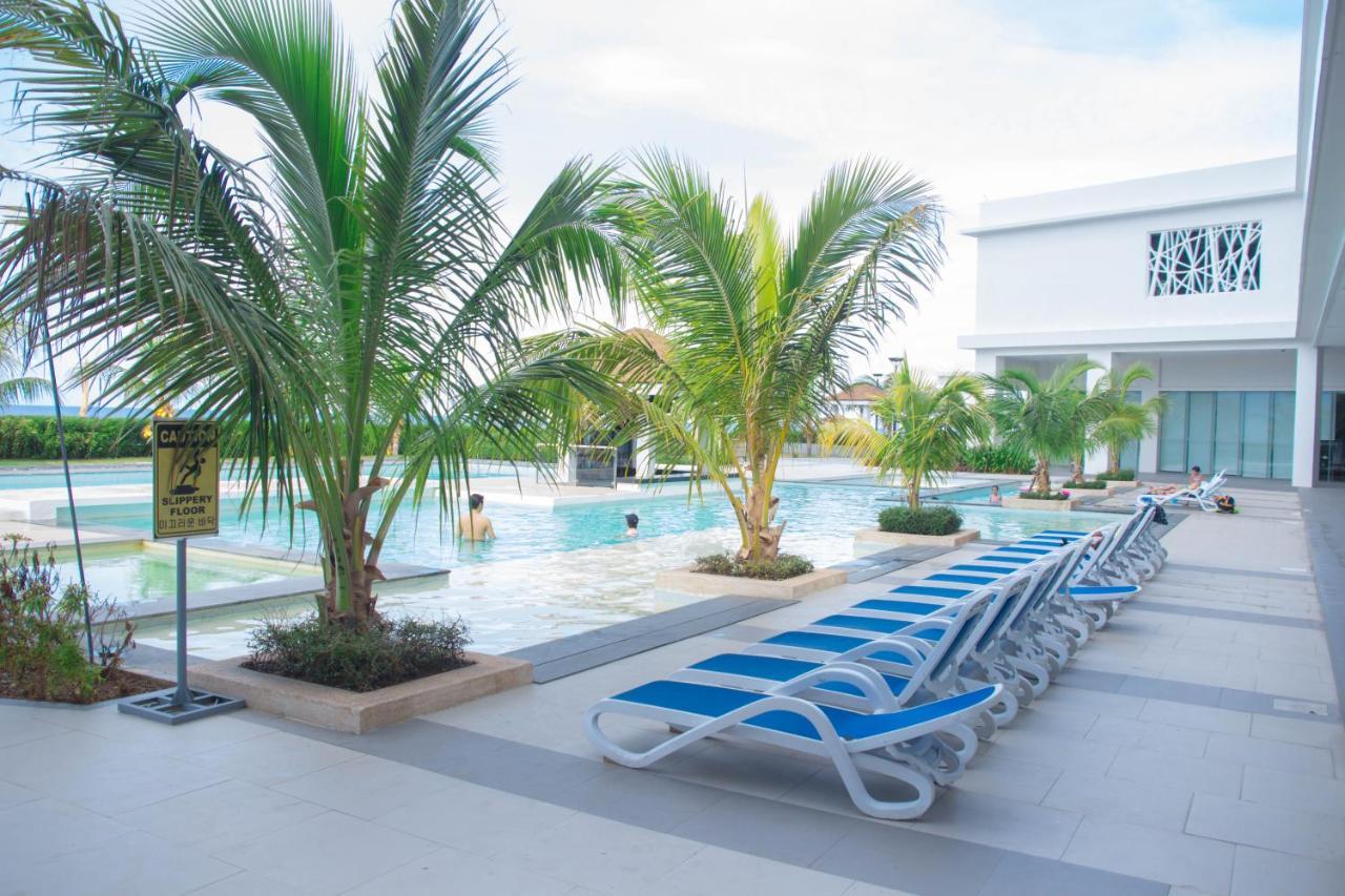 Oceanfront At Arterra, Fast Wifi, Nflix, Kitchen - B Or G Villa Isla de Mactán Exterior foto