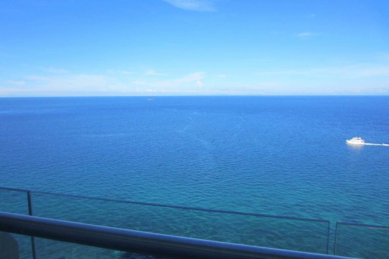Oceanfront At Arterra, Fast Wifi, Nflix, Kitchen - B Or G Villa Isla de Mactán Exterior foto